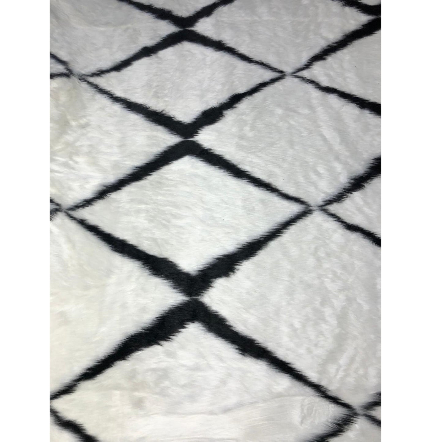 Faux Fur - Black/White Diamond