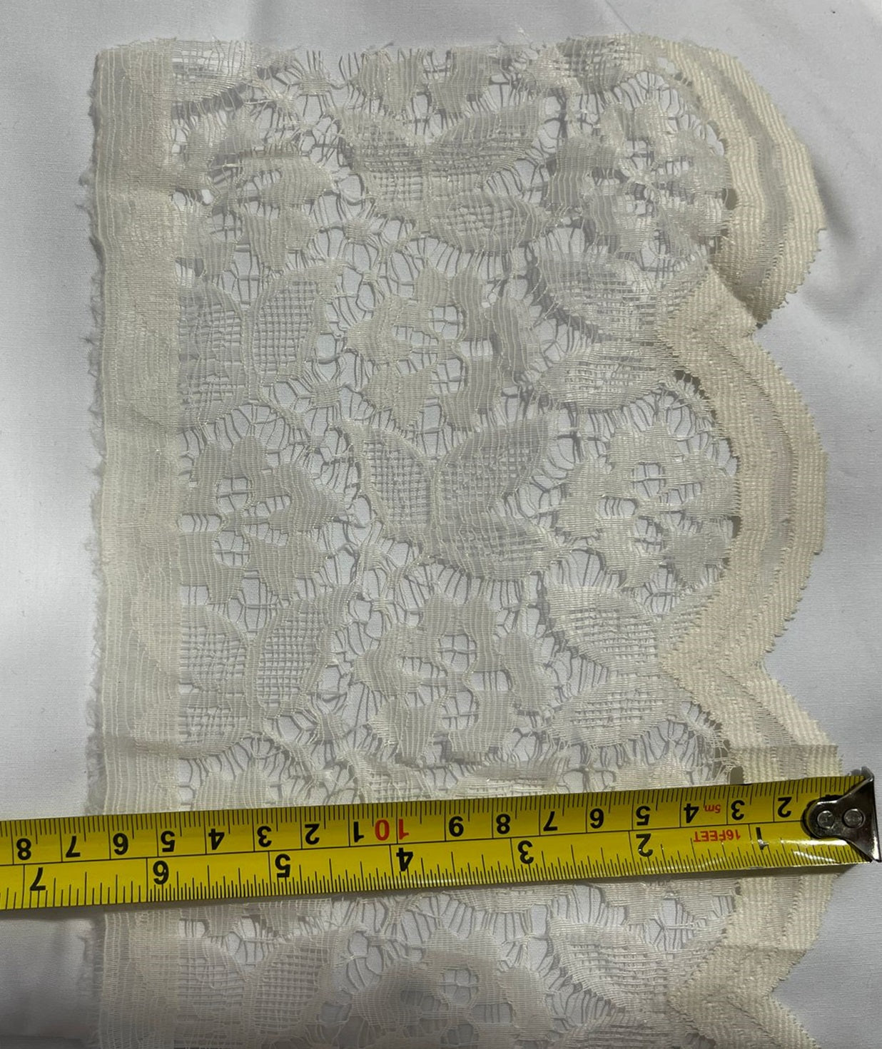 6" Lace